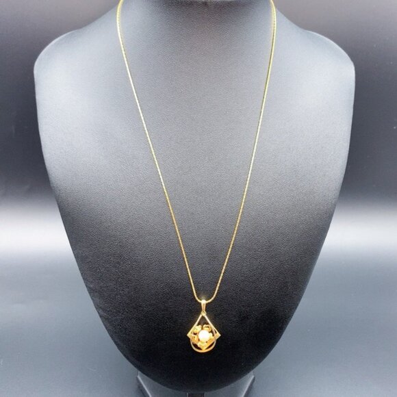 Genuine Akoya Pearl Gold Tone Pendant Necklace - Picture 4 of 7